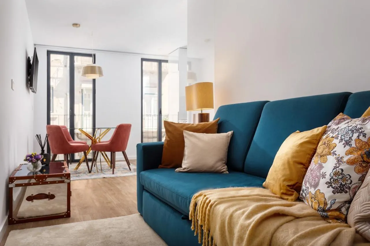 Stupendo-One Room Concept-Center-Air Conditioning-Free Park Lisboa Portugal